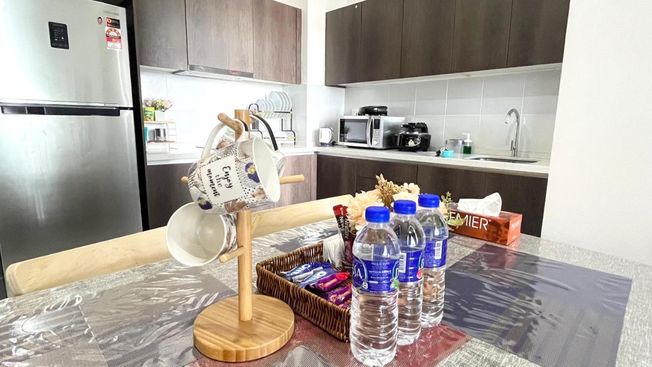 Golden Troika Kota Bharu - 2 Bedrooms מראה חיצוני תמונה