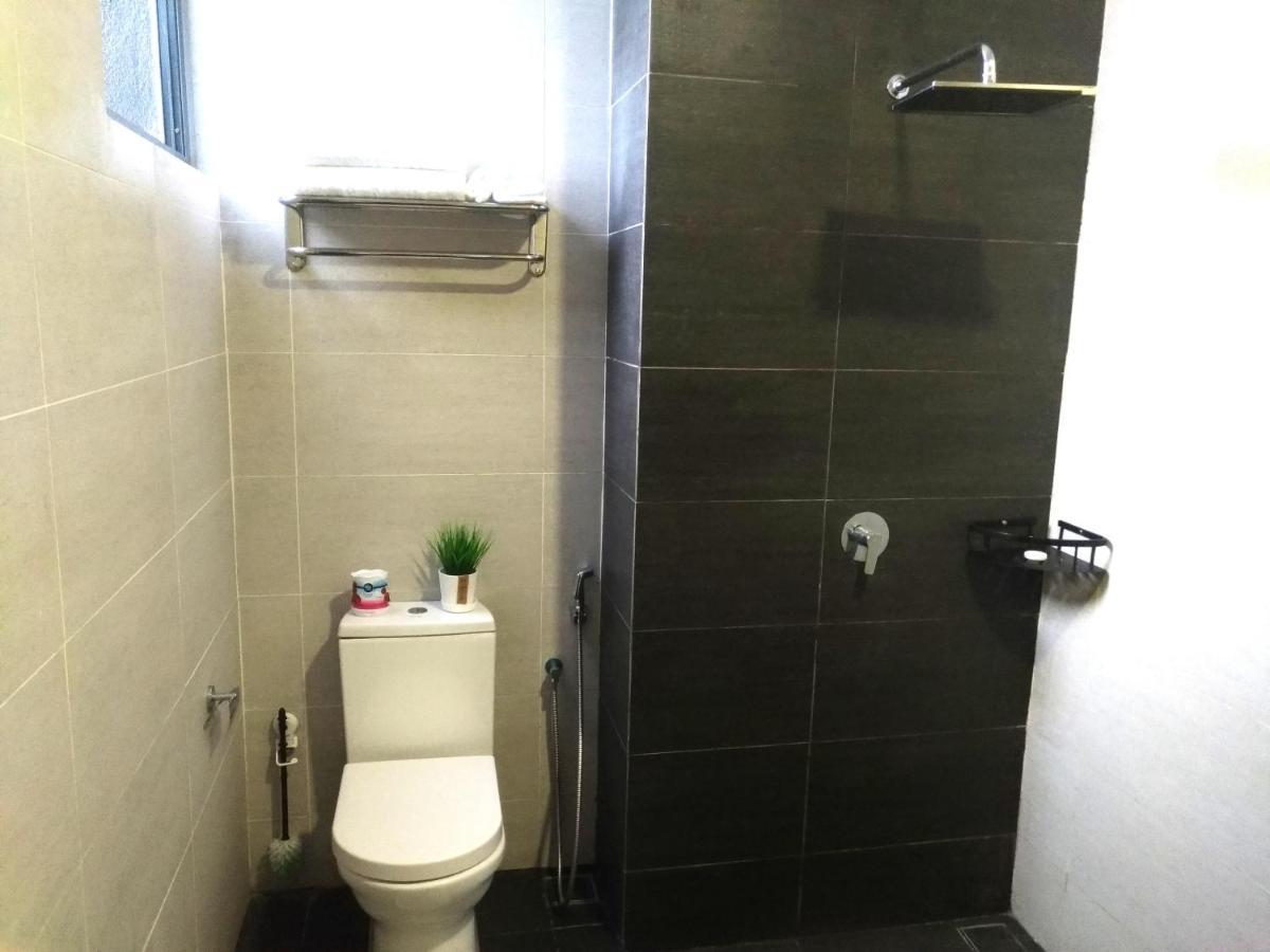 Golden Troika Kota Bharu - 2 Bedrooms מראה חיצוני תמונה