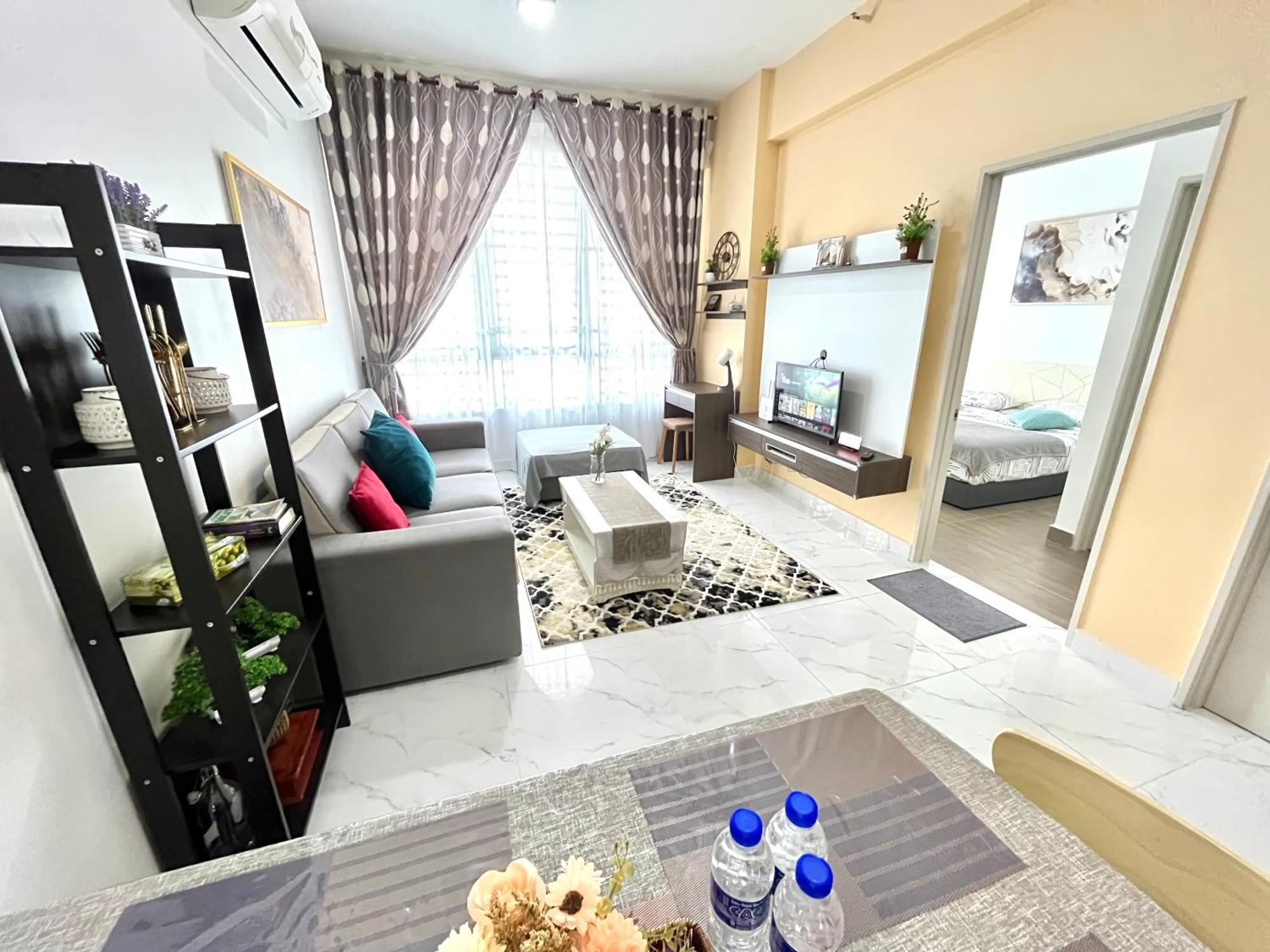 Golden Troika Kota Bharu - 2 Bedrooms מראה חיצוני תמונה